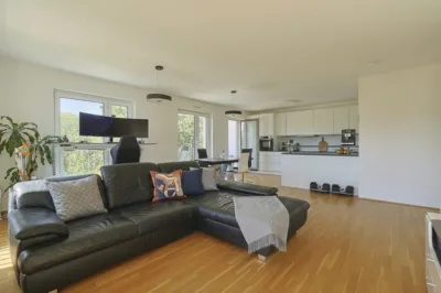 Moderne 4-Zimmer-Traumwohnung in Bockenheim: 119 m² mit Balkon & Tiefgarage, 60486 Frankfurt am Main, Etagenwohnung